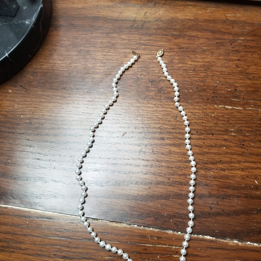 Pearl necklace